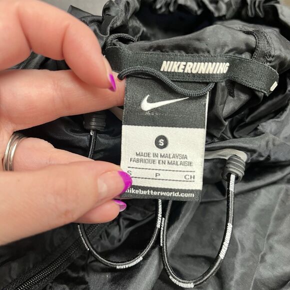 Nike Fit Women’s Black Running Windbreaker Jacket In Size Small (S) - Picture 13 of 13